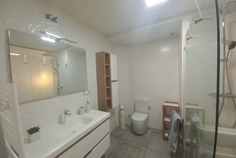 image_208146_32.jpg