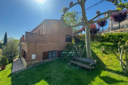 image_208581_32.jpg