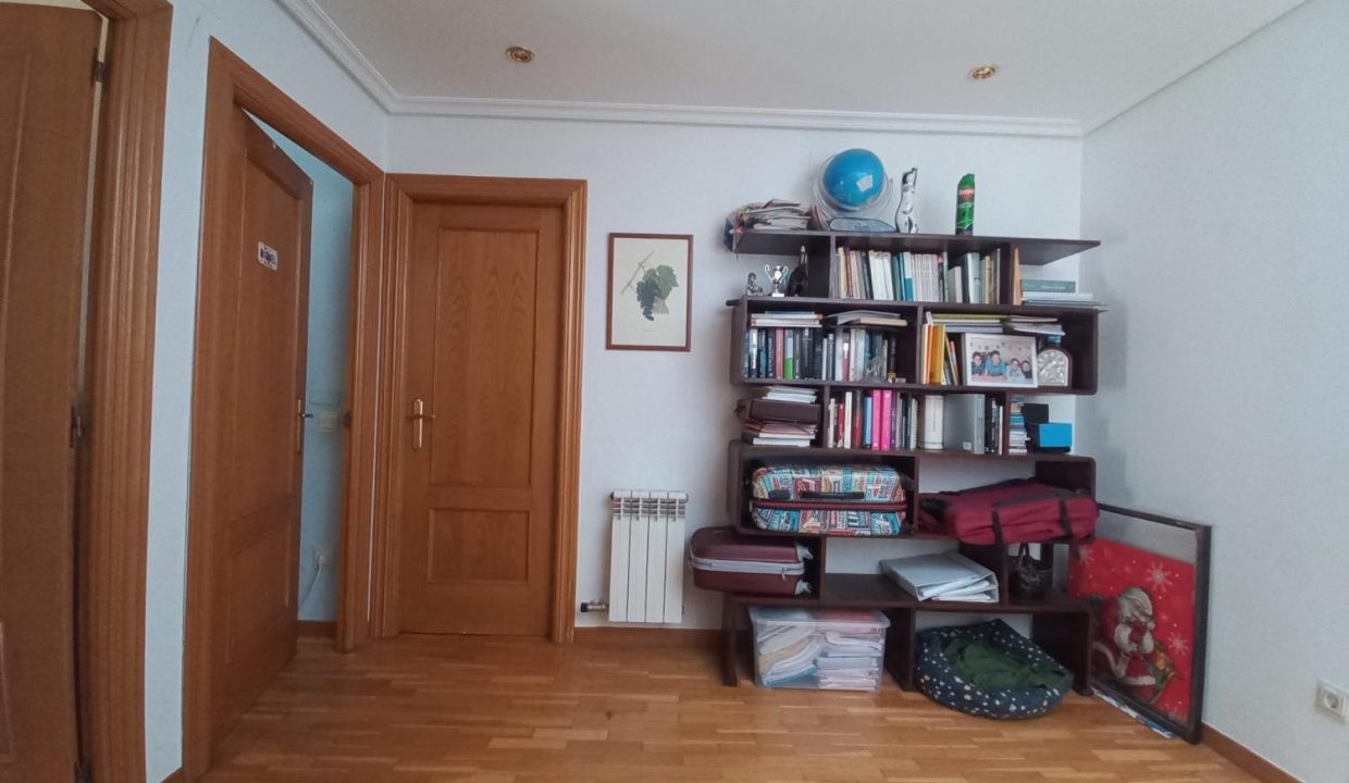 image_208751_33.jpg